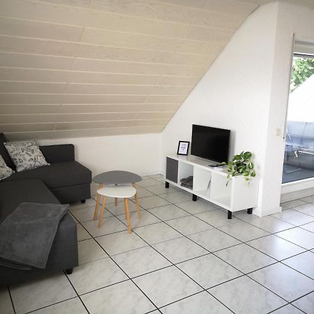 Familienfreundliche Ferienwohnung Mit Wohlfuehlbalkon Und Kostenlosem Parkplatz Nahe Messe Und Bodensee Мекенбойрен Екстериор снимка