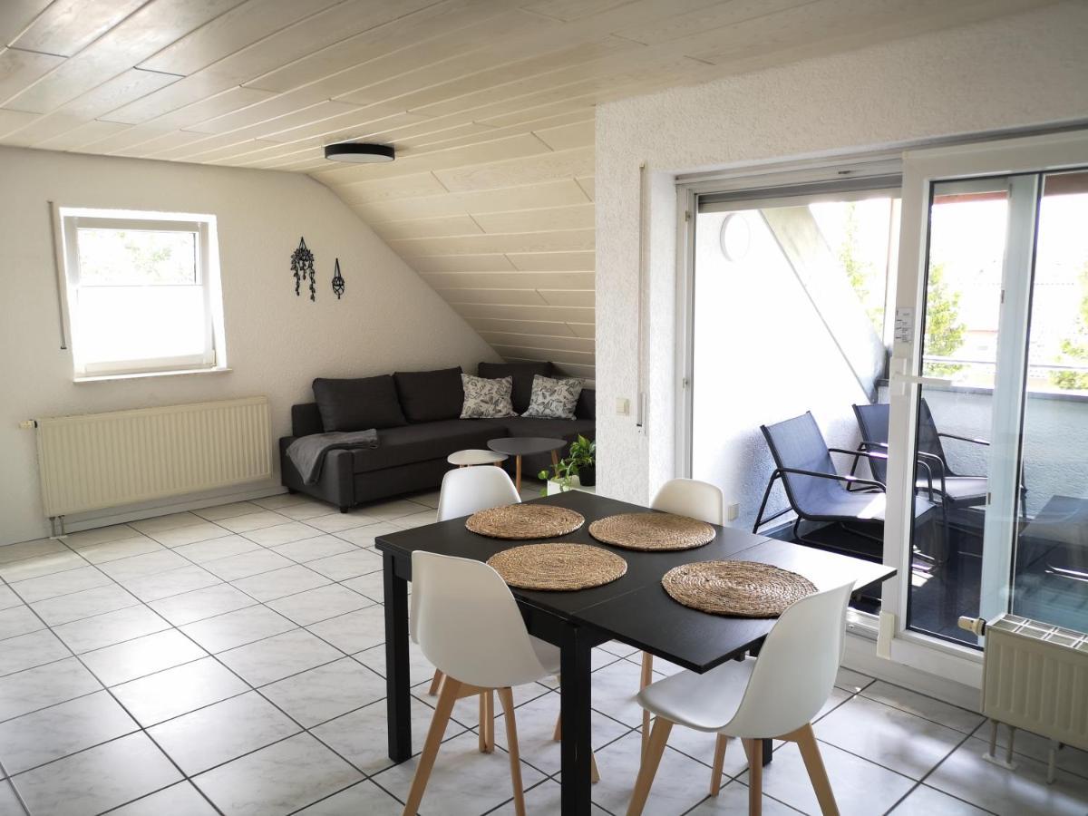 Familienfreundliche Ferienwohnung Mit Wohlfuehlbalkon Und Kostenlosem Parkplatz Nahe Messe Und Bodensee Мекенбойрен Екстериор снимка