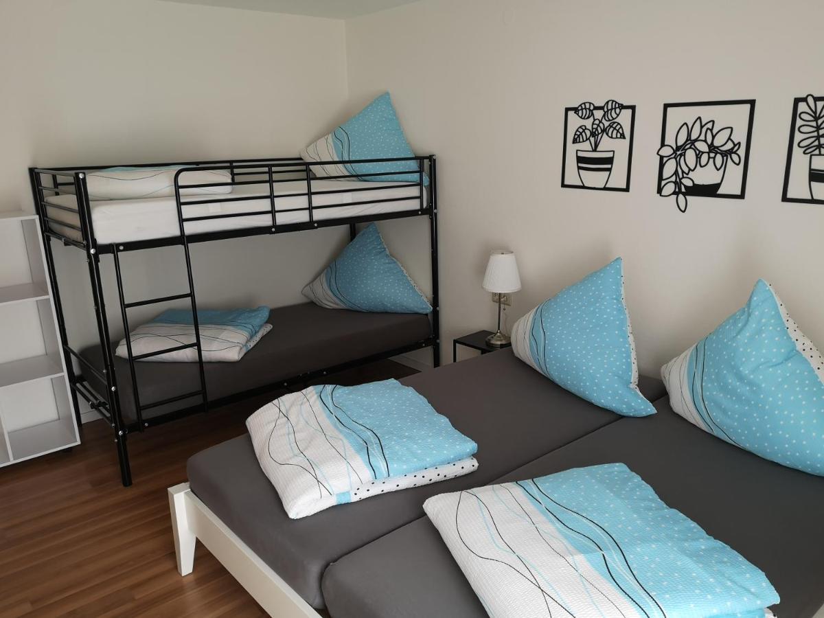 Familienfreundliche Ferienwohnung Mit Wohlfuehlbalkon Und Kostenlosem Parkplatz Nahe Messe Und Bodensee Мекенбойрен Екстериор снимка