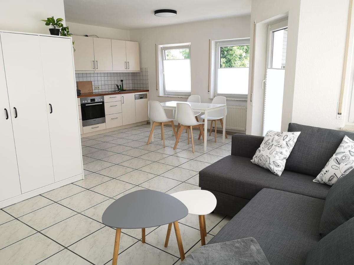 Familienfreundliche Ferienwohnung Mit Wohlfuehlbalkon Und Kostenlosem Parkplatz Nahe Messe Und Bodensee Мекенбойрен Екстериор снимка